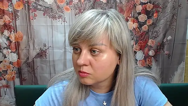 Snapshot of VeronicaSvitt chatting on March 31, 2026, 12:29 pm VeronicaSvitt online show from March 31, 2026, 12:29 pm