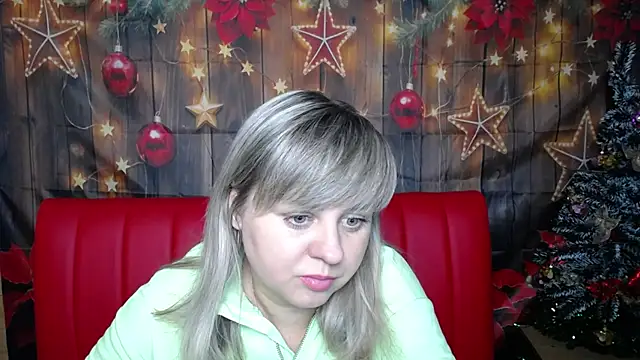 Snapshot of VeronicaSvitt chatting on January 14, 2026, 1:15 pm VeronicaSvitt online show from January 14, 2026, 1:15 pm