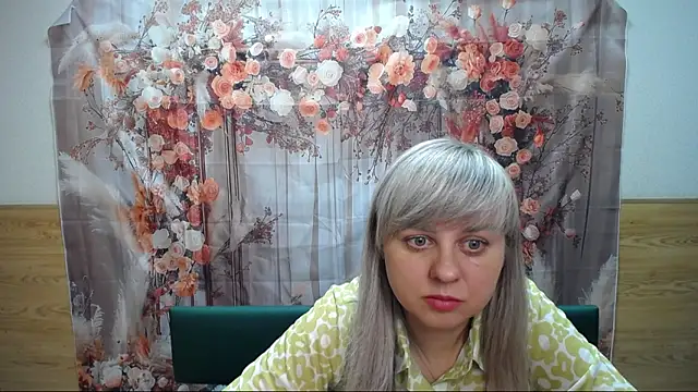 Snapshot of VeronicaSvitt chatting on March 25, 2026, 1:32 pm VeronicaSvitt online show from March 25, 2026, 1:32 pm