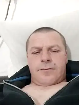 Snapshot of Ivan9iutt chatting on March 29, 2026, 4:30 pm Ivan9iutt online show from March 29, 2026, 4:30 pm