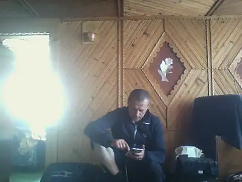 Snapshot of Ivan9iutt chatting on May 3, 2026, 7:24 am Ivan9iutt online show from May 3, 2026, 7:24 am