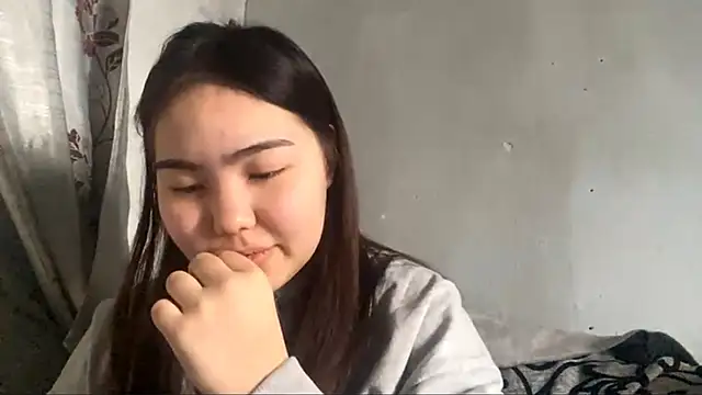 Snapshot of MollyAsian chatting on January 14, 2026, 8:07 am MollyAsian online show from January 14, 2026, 8:07 am