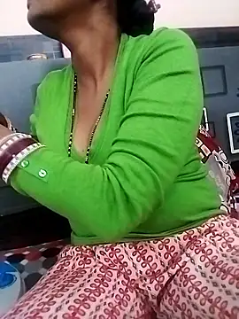 Ishka-hot online show from January 11, 2026, 5:03 am