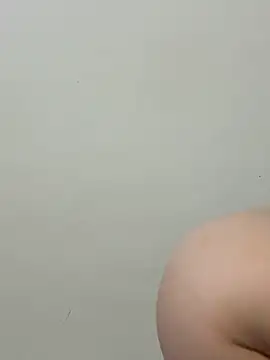 Snapshot of -LaTuaBionda-Giusy-00 chatting on March 27, 2026, 12:52 am -LaTuaBionda-Giusy-00 online show from March 27, 2026, 12:52 am