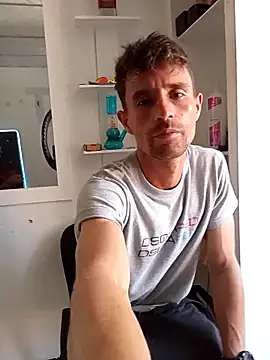 torvyHot online show from April 20, 2026, 7:15 pm