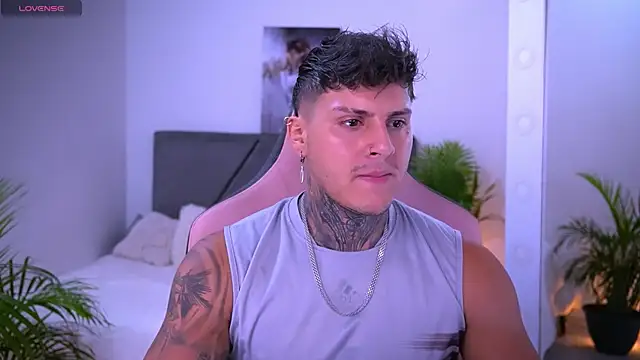 goldenatlasX online show from April 29, 2026, 8:04 pm