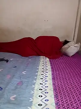 La-nena01 online show from February 17, 2026, 6:11 am