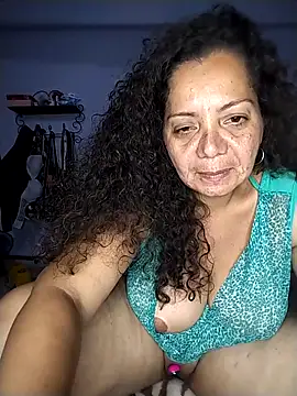 Snapshot of Gorditacarlota chatting on April 22, 2026, 3:46 am Gorditacarlota online show from April 22, 2026, 3:46 am