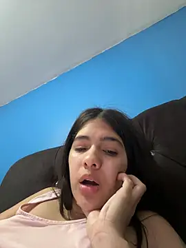 diosa sofia19 online show from May 20, 2026, 3:42 pm