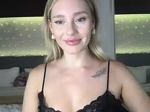 Snapshot of Stella_muse chatting on May 22, 2026, 5:05 am Stella muse online show from May 22, 2026, 5:05 am