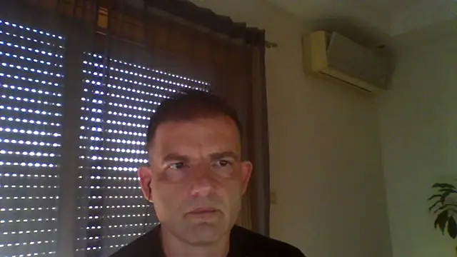 Snapshot of _grj1 chatting on April 18, 2026, 5:26 pm grj1 online show from April 18, 2026, 5:26 pm
