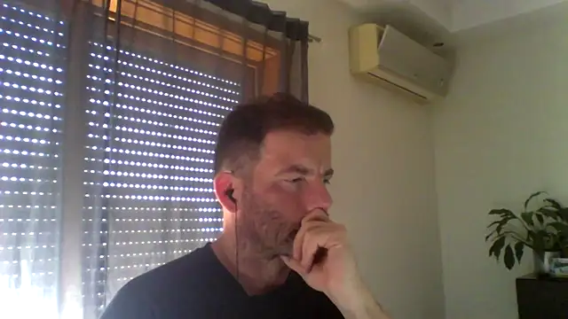 Snapshot of _grj1 chatting on May 6, 2026, 12:42 pm grj1 online show from May 6, 2026, 12:42 pm