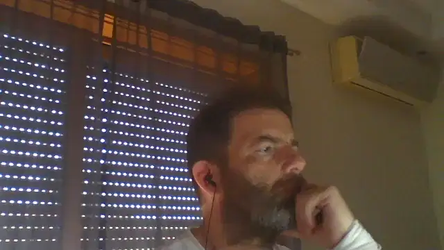 Snapshot of _grj1 chatting on June 2, 2026, 8:14 am grj1 online show from June 2, 2026, 8:14 am