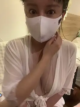 Mia-zhan online show from March 1, 2026, 11:27 pm