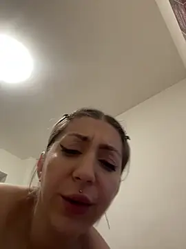 Snapshot of dalia0710 chatting on February 25, 2026, 1:28 am dalia0710 online show from February 25, 2026, 1:28 am