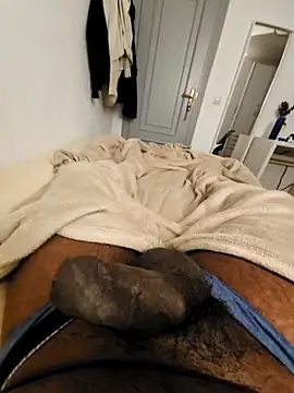 crazygu14456 online show from February 12, 2026, 12:43 am