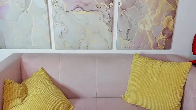 MollysMiawko online show from February 23, 2026, 10:05 am