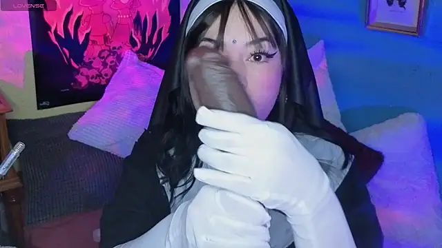 Electra Starkk online show from March 7, 2026, 2:07 am