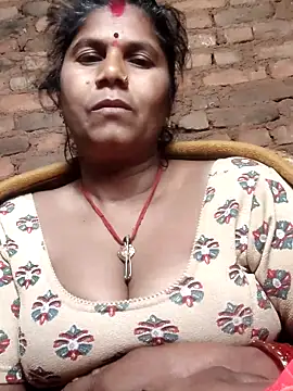 Hot di97 online show from March 12, 2026, 10:25 pm