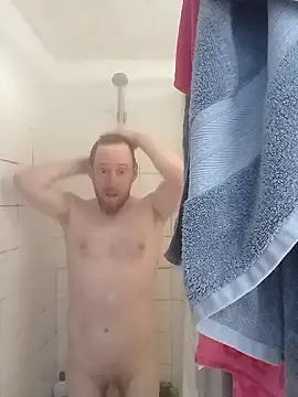 Snapshot of Hertsguy1984 chatting on January 11, 2026, 2:35 pm Hertsguy1984 online show from January 11, 2026, 2:35 pm