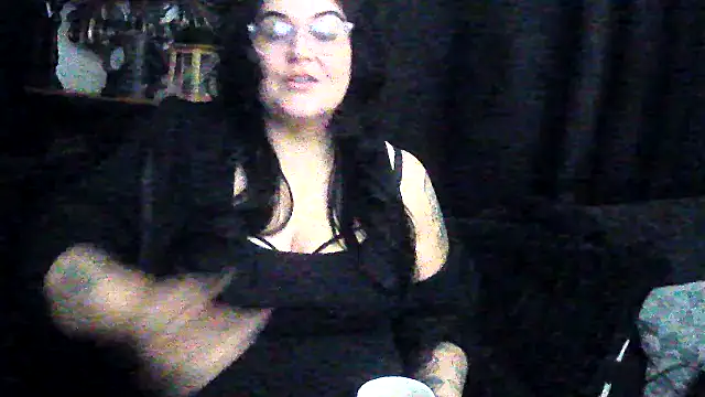 Snapshot of Miss_CurvesXXX chatting on February 8, 2026, 6:11 am Miss CurvesXXX online show from February 8, 2026, 6:11 am