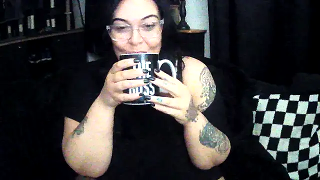 Snapshot of Miss_CurvesXXX chatting on February 7, 2026, 6:10 am Miss CurvesXXX online show from February 7, 2026, 6:10 am