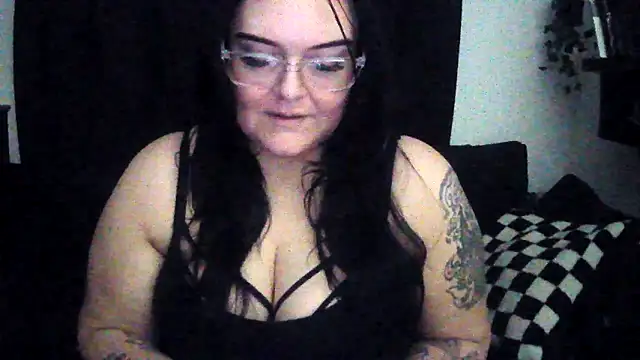 Snapshot of Miss_CurvesXXX chatting on February 11, 2026, 6:19 pm Miss CurvesXXX online show from February 11, 2026, 6:19 pm