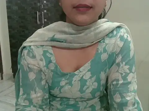 Snapshot of Adaa7 chatting on May 8, 2026, 9:57 am Adaa7 online show from May 8, 2026, 9:57 am