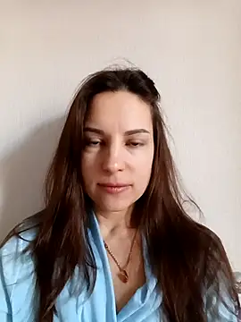 Snapshot of She-Moon chatting on February 23, 2026, 7:09 am She-Moon online show from February 23, 2026, 7:09 am