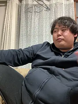 Snapshot of 82no_heya chatting on April 11, 2026, 4:21 pm 82no heya online show from April 11, 2026, 4:21 pm