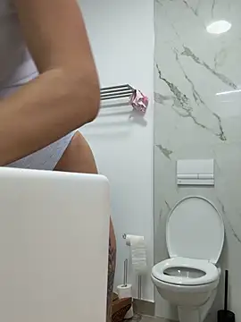 Missolevelvet online show from February 12, 2026, 10:04 am