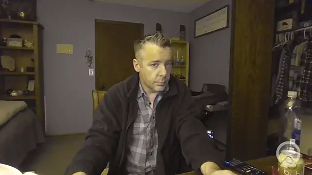 chrisw8140 online show from March 23, 2026, 2:55 am