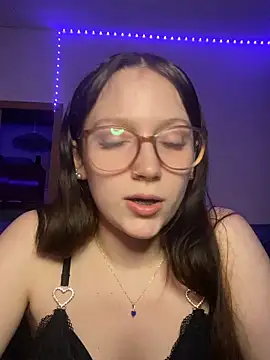 YoungLisaa18 online show from February 23, 2026, 9:26 pm