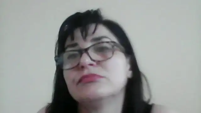 HotMonica online show from April 17, 2026, 1:25 pm