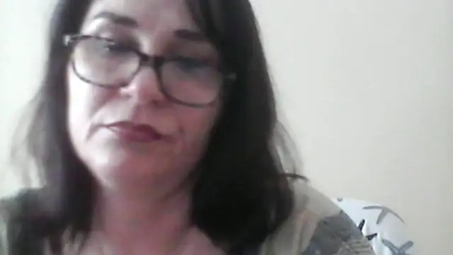 HotMonica online show from April 6, 2026, 1:23 pm