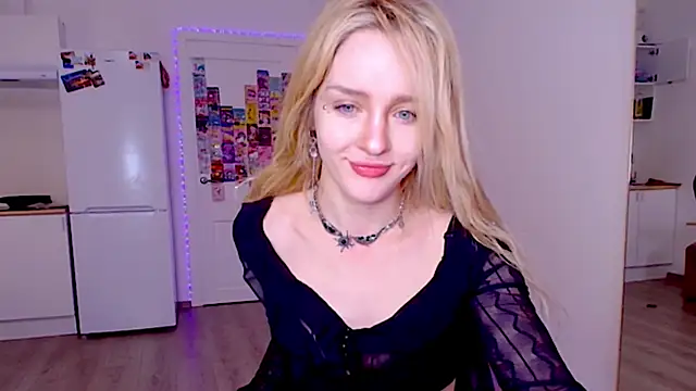 Snapshot of sailormoon666_ chatting on February 24, 2026, 11:16 pm sailormoon666 online show from February 24, 2026, 11:16 pm