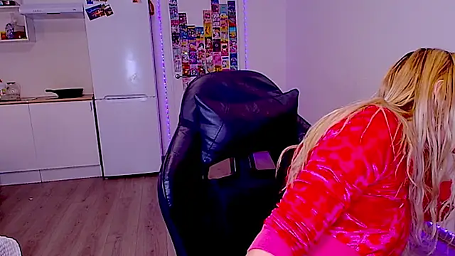 Snapshot of sailormoon666_ chatting on February 28, 2026, 1:49 am sailormoon666 online show from February 28, 2026, 1:49 am