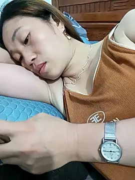 Snapshot of CML93 chatting on February 16, 2026, 2:16 pm CML93 online show from February 16, 2026, 2:16 pm