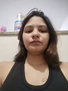 Snapshot of carazinho2128 chatting on August 6, 2026, 11:44 pm carazinho2128 online show from August 6, 2026, 11:44 pm