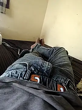 rupahoney online show from April 11, 2026, 7:16 am