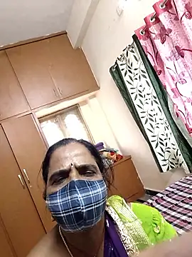 rupahoney online show from January 12, 2026, 10:11 am