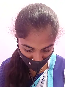 Snapshot of Tamil_Hot_RoyalQueen chatting on May 19, 2026, 2:07 am Tamil Hot RoyalQueen online show from May 19, 2026, 2:07 am