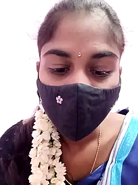 Snapshot of Tamil_Hot_RoyalQueen chatting on May 6, 2026, 10:30 am Tamil Hot RoyalQueen online show from May 6, 2026, 10:30 am