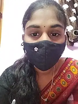 Snapshot of Tamil_Hot_RoyalQueen chatting on April 24, 2026, 4:03 am Tamil Hot RoyalQueen online show from April 24, 2026, 4:03 am