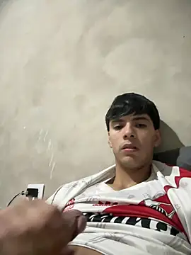 Snapshot of josee_-1 chatting on June 16, 2026, 12:32 am josee -1 online show from June 16, 2026, 12:32 am