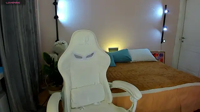 Snapshot of pinky_beby chatting on February 18, 2026, 10:22 am pinky beby online show from February 18, 2026, 10:22 am