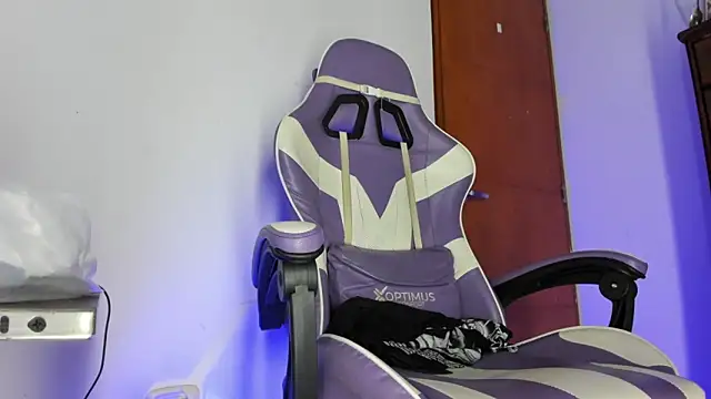 Yankees xxx online show from April 11, 2026, 12:31 pm