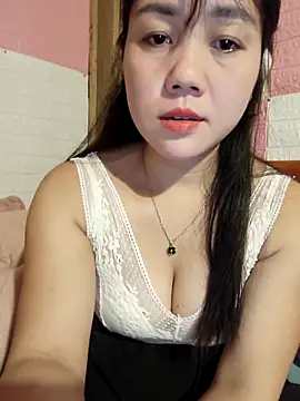 Ngocmai lazdy online show from April 2, 2026, 1:29 pm