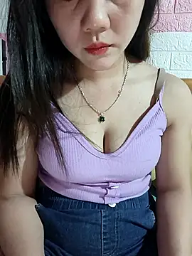 Snapshot of Ngocmai_lazdy chatting on May 6, 2026, 1:26 pm Ngocmai lazdy online show from May 6, 2026, 1:26 pm