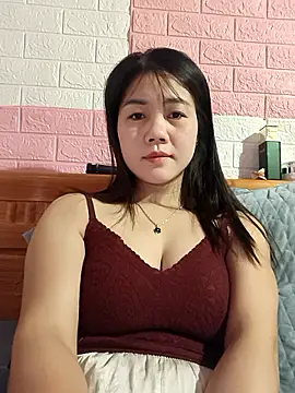 Ngocmai lazdy online show from March 13, 2026, 1:32 am